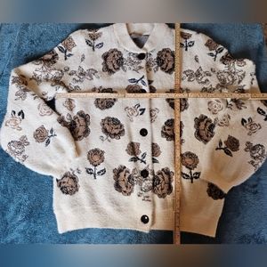 Cyrus Cream and Brown Rose Floral Fuzzy Cozy Cardigan Large